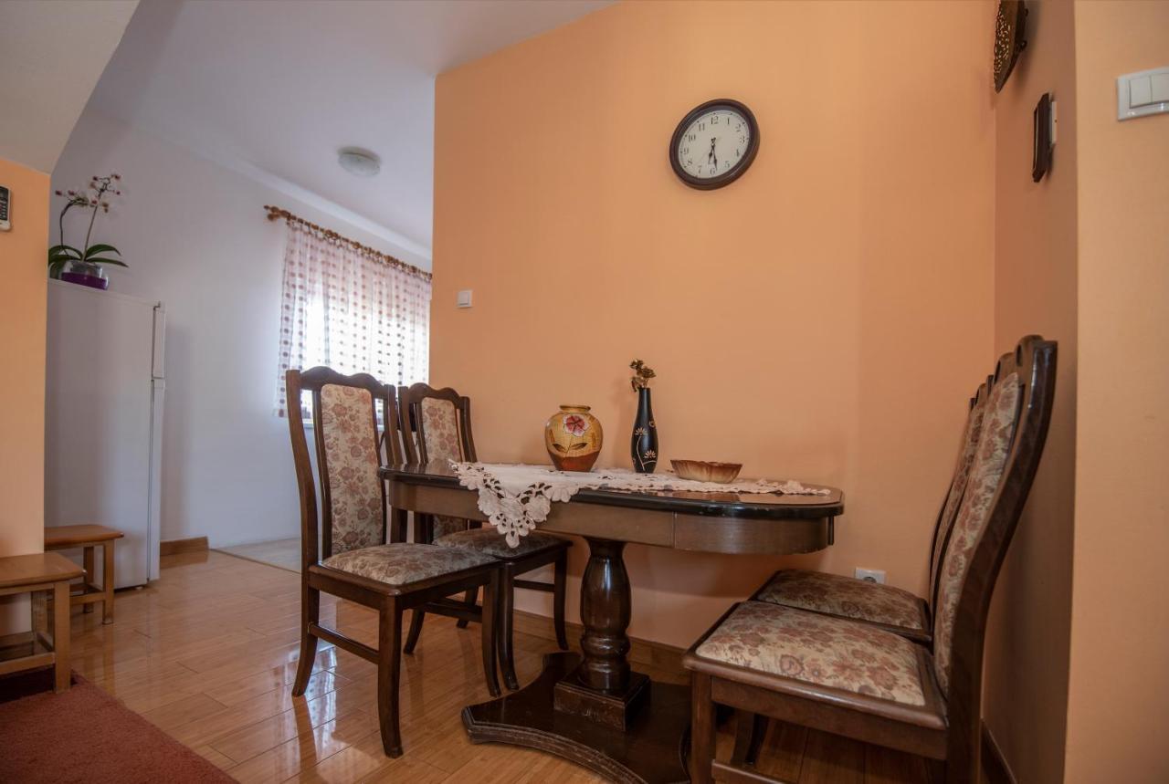 דירות Apartman Pogled טרביניה מראה חיצוני תמונה